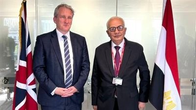وزير التعليم يلتقى بوزير الدولة للمدارس بالمملكة المتحدة لبحث التعاون بمدارس (IPS) 