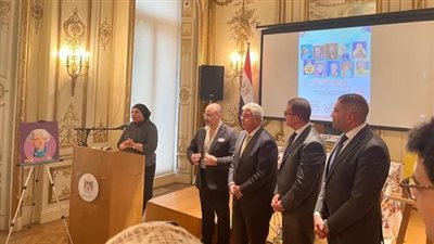 وزير التعليم العالي يفتتح معرضًا للفنان عمرو فهمي في لندن.. تفاصيل