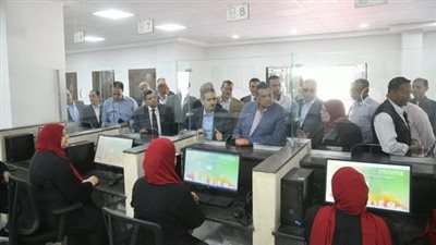 وزير التنمية المحلية ومحافظ الغربية يتفقدان مبادرة 