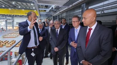 وزير الكهرباء يشهد تدشين تشغيل نظام الطاقة الشمسية الكهروضوئية بسيمنز للطاقة