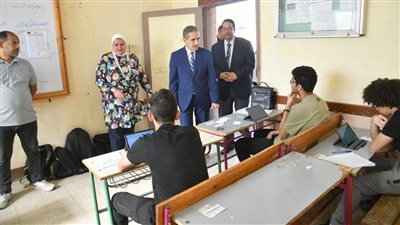 محافظ الغربية يتابع سير امتحانات نهاية العام لصفوف النقل 