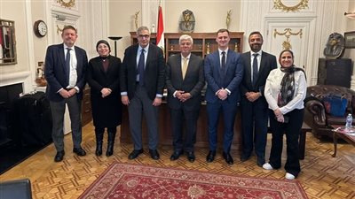 وزير التعليم العالي يبحث سُبل مواصلة الجامعات المصرية تعزيز تصنيفاتها الدولية