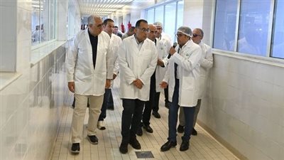 رئيس الوزراء يتفقد شركة الإسكندرية الزراعية (لمار) بمدينة النوبارية بالبحيرة