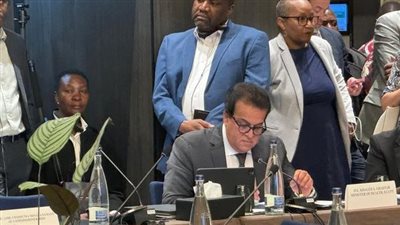 وزير الصحة يستعرض نتائج التجربة المصرية الرائدة في القضاء على فيروس سي