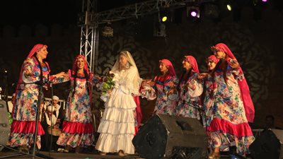 بالصور..الفرح الشرقاوي يشعل حماسة الجمهور في افتتاح المهرجان الدولي للطبول