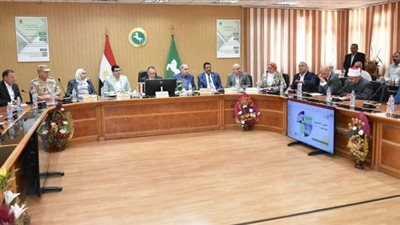 محافظ الشرقية يطمئن على الإستعدادات النهائية لإنطلاق ماراثون إمتحانات الشهادتين الثانوية العامة والأزهرية