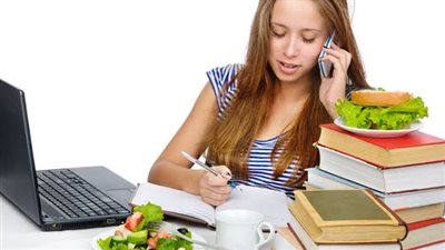الإمتحانات والتغذية السلمية توضحها الدكتورة زينب عبد العال صالح 