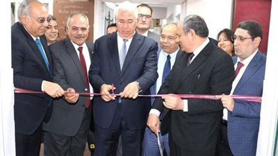وزير الزراعة يفتتح معامل بناء القدرات لأبحاث تحلية المياه بمركز بحوث الصحراء 