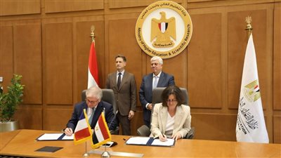 وزير التعليم العالي يشهد توقيع تعاون بين الجامعة الفرنسية وجامعة باريس بانتيون 