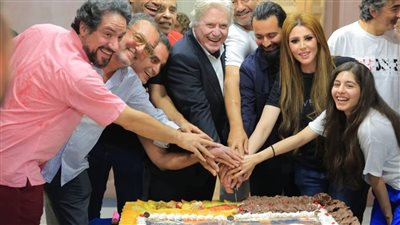 بالصور..أبطال فيلم قصر الباشا  يحتفلون بانطلاق التصوير
