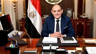 وزير التجارة يتوجه لمدينة سان بطرسبرج الروسية للمشاركة بالمنتدى الاقتصادي الدولي
