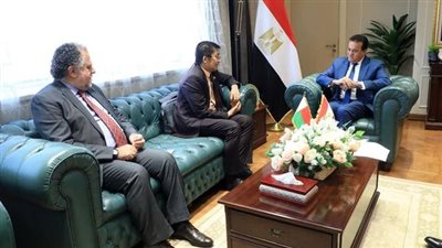 وزير الصحة يبحث مع نظيره بدولة مدغشقر سبل التعاون المشترك فى المجال الصحي