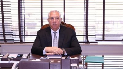 وزير الزراعة يوجه بتكثيف التوعية واصدار الإرشادات للمزراعين