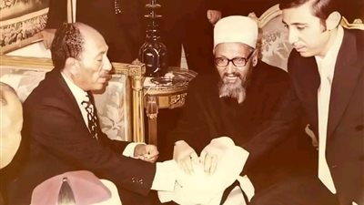 قدم استقالته.. لماذا رفض الشيخ عبدالحليم محمود مقابلة الرئيس السادات؟