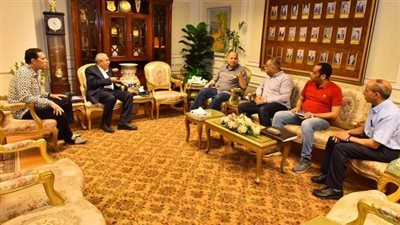 محافظ أسيوط يستكمل لقاءاته الدورية مع أعضاء مجلسي النواب والشيوخ 