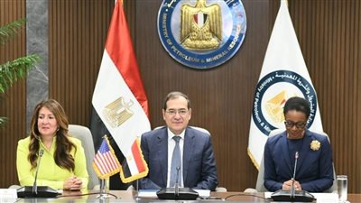 توقيع اتفاق منحة دراسة جدوى بين الإسكندرية للبترول والوكالة الأمريكية للتجارة