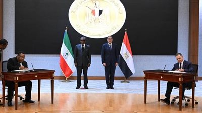 رئيس الوزراء ونائب رئيس غينيا الاستوائية يشهدان توقيع مُذكرة تفاهم في مجال التعاون الأمني