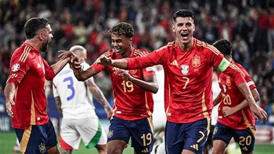 إسبانيا في الصدارة بعد الفوز على إيطاليا 