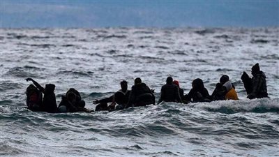 انتشال 14 جثة إضافية بعد غرق مركب مهاجرين قبالة السواحل الجنوبية لإيطاليا