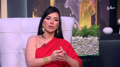 بالصور..إلهام شاهين تشيد بالفنانة ماغي بو غضن.. والأخيرة: شهادة لأني بتعلم منك 