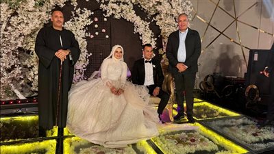 الزميل عبدالحفيظ عمار يحتفل بعقد قرانه على غادة عبدالمعز بحضور الأهل والأصدقاء