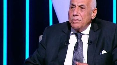 حسين لبيب يثني على لاعبي الزمالك ويكشف دور الجماهير مع الفريق