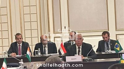 وزير الزراعة يؤكد على مبادرة الدولة المصرية بانشاء منطقة لوجيستية لتخزين وتوزيع الحبوب