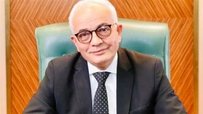 عاجل ..قرارات عاجلة من وزير التعليم بمنح الدرجات الكاملة لـ3 أسئلة بامتحان الفيزياء
