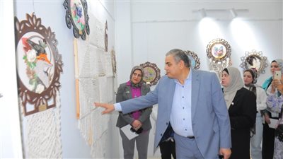 رئيس جامعة كفر الشيخ يشيد بمعرض 