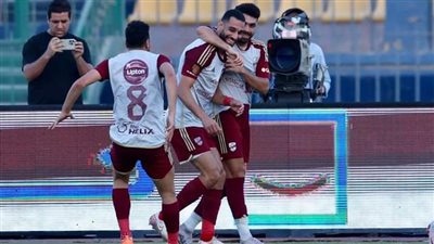 الأهلي يسحق طلائع الجيش  برباعية نظيفة 