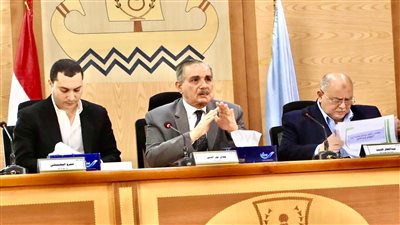 محافظ كفرالشيخ يناقش استعدادات بدء الموجة الـ 23 لإزالة التعديات على أملاك الدولة والأراضى الزراعية ومخالفات البناء