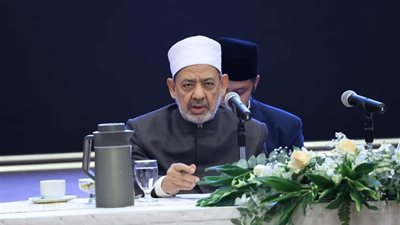 من ماليزيا.. شيخ الأزهر يدعو المجتمع الإسلامي إلي التمسك بالوسطية