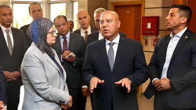 نائب رئيس الوزراء يزور هيئة التنمية الصناعية: خطط شاملة للنهوض بالصناعة المصرية