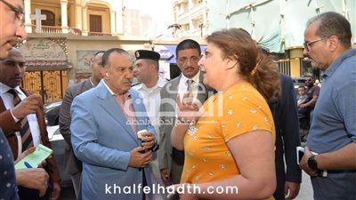 محافظ أسيوط يوجه بغلق محل و تشميعه وإحالة مالكه للنيابة.. لهذا السبب 