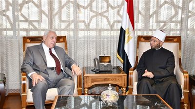 العبد يهنيء الأزهري بثقة القيادة السياسة وتعيينه وزيرا للأوقاف 