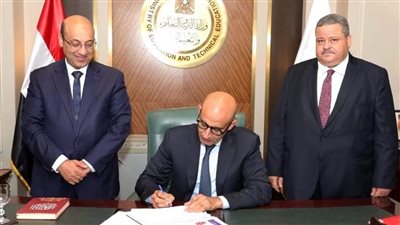 وزير التعليم يعتمد نتيجة الدبلومات الفنية.. تعرف على نسبة النجاح