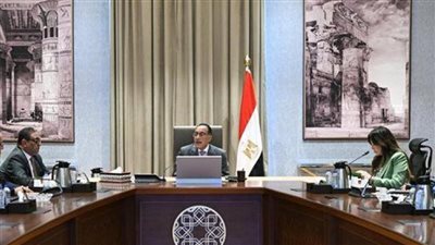 على رأسها اللحوم والبيض.. الحكومة تعلن عن انخفاض هذه السلع قريباً بالأسواق