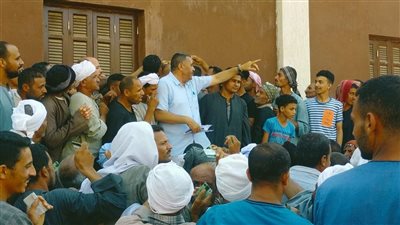 محافظ أسيوط يوجه بالمتابعة والإشراف على توزيع الأسمدة لضمان وصولها لمستحقيها 