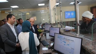محافظ كفرالشيخ يتفقد ‏المركز التكنولوجي لخدمة المواطنين بمسير.. ويتابع تلقي طلبات التصالح وخدمات الشباك الواحد المتنوعة