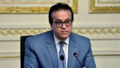 نائب رئيس الوزراء ووزير الصحة يجري اتصالا هاتفيا بطبيبة مستشفى المراغة