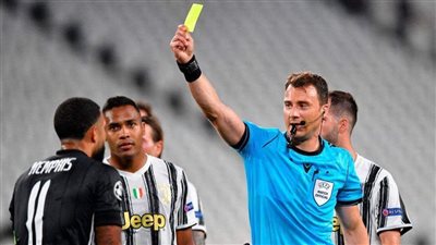 شكوك حول طاقم تحكيم مباراة الأهلى وبيراميدز في الدوري المصري 