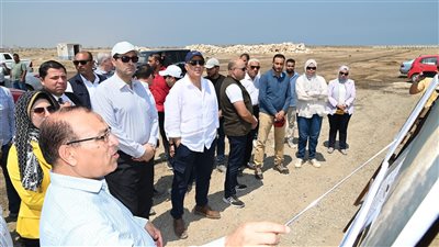 وزير الري يتفقد مشروعات حماية الشواطيء بمدينة رأس البر بمحافظة دمياط 