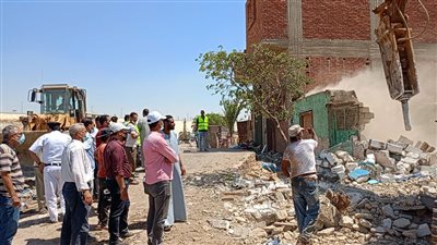 وزير الإسكان: تنفيذ أكبر حملة إزالة بمنطقة الزرايب 