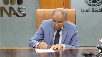 محافظ المنيا يعتمد تعريفة الركوب الجديدة
