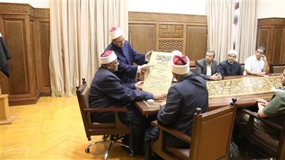 عباس شومان يعتمد مشروعًا علميًّا بعنوان: «ذاكرة هيئة كبار العلماء»