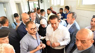 وزير الصحة يقوم بجولة ميدانية مفاجأة لعدد من مستشفيات الجيزة 