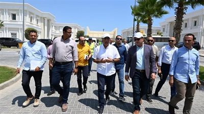رئيس الوزراء يبدأ جولة تفقدية بعدد من المشروعات بمدينة العلمين الجديدة