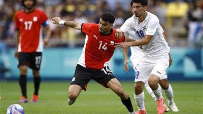 زيزو يفكر في مغادرة معسكر المنتخب الأولمبي.. ونجم الزمالك يقنعه بالبقاء