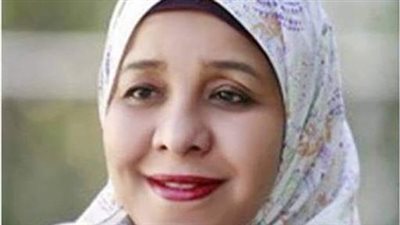 وزير البترول ينعى وفاة سناء مصطفى محررة شئون البترول بالوفد سابقآ