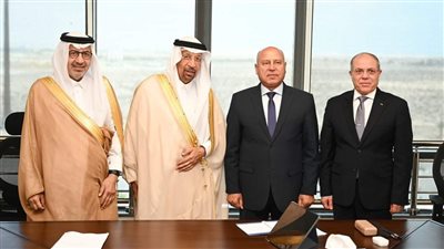استعداد وزارتي النقل والصناعة لزيادة التعاون مع السعودية في قطاعي النقل واللوجستيات